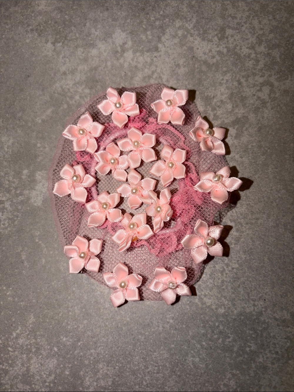 hair bun y2k 2000 Brandy Melville Pink Floral Hair Net with Pearl Accents